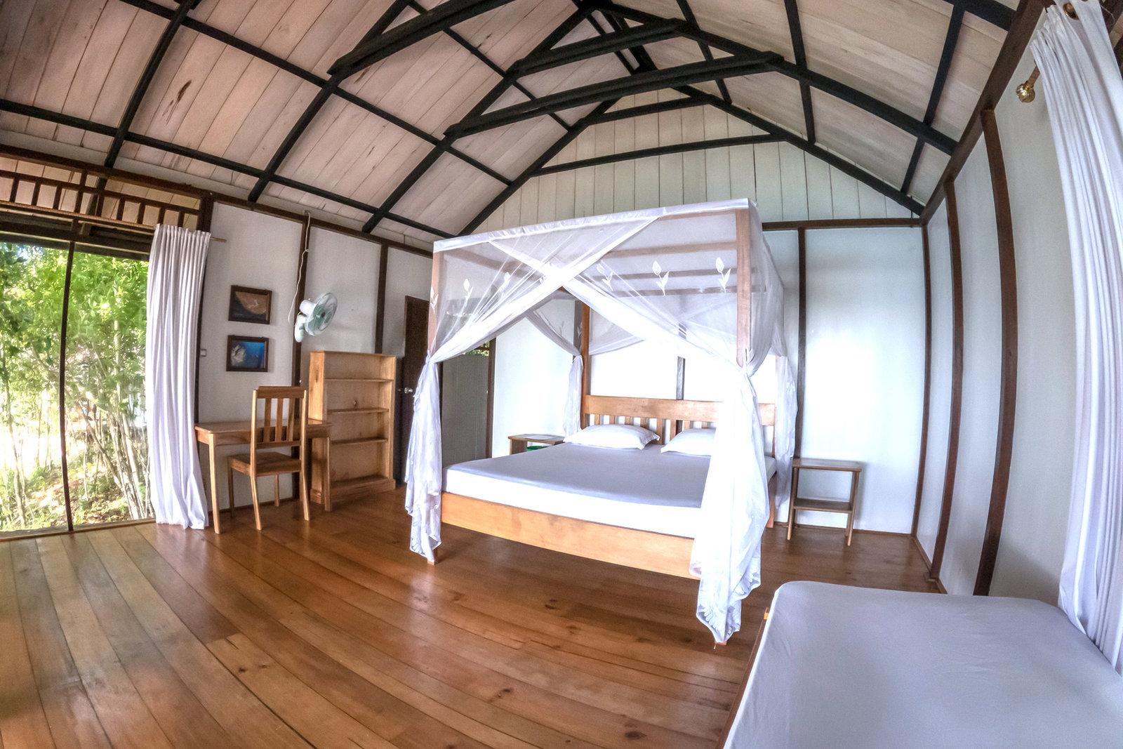 Araya Dive Resort – family house interior