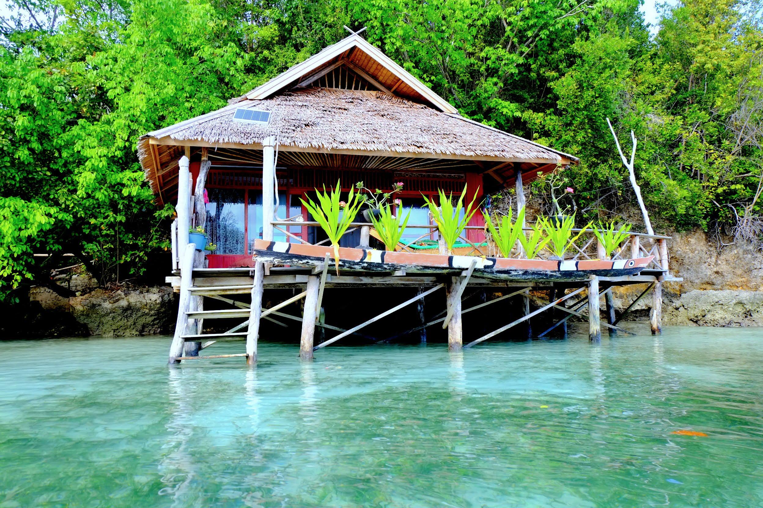 Bahia Tomini – 8x8 m Bajo villa with two terraces