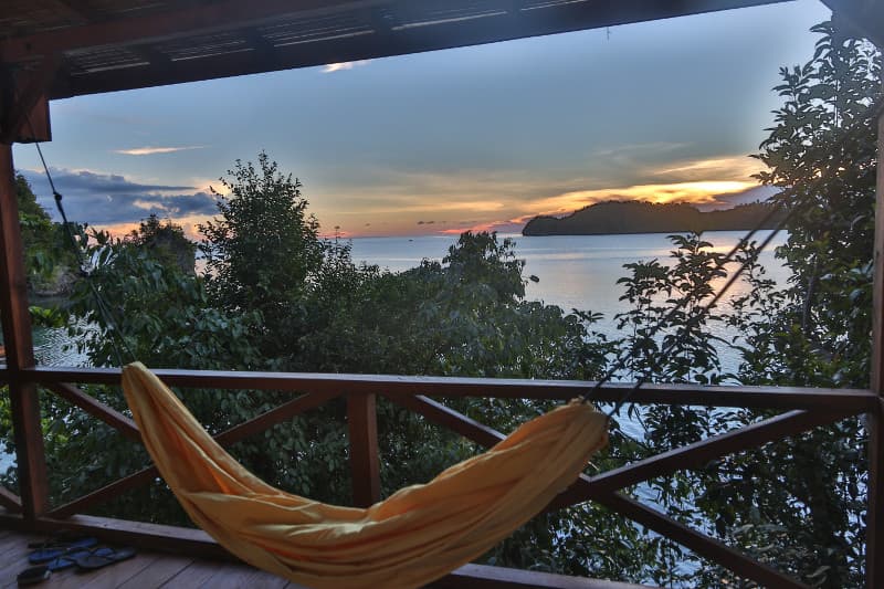 Black Marlin Dive Resort – sunset from the hillside villa