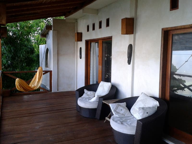 Black Marlin Dive Resort – panoramic terrace of the hillside villa