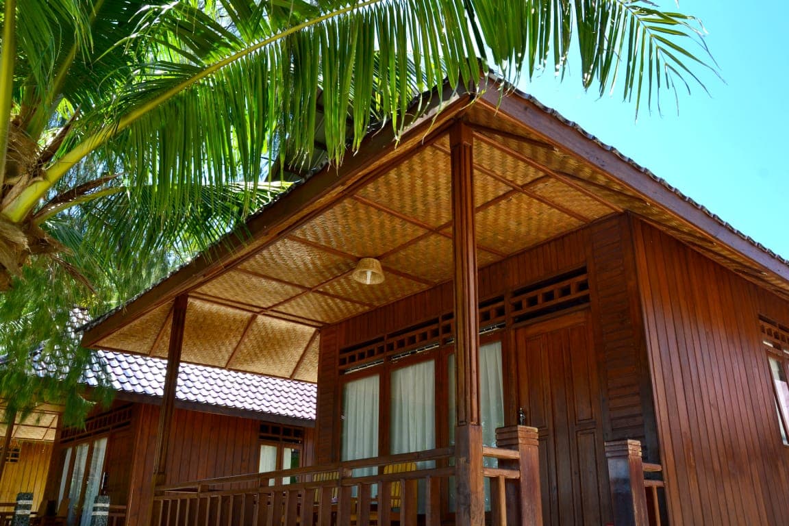 Bolilanga Island Resort – view across the resort