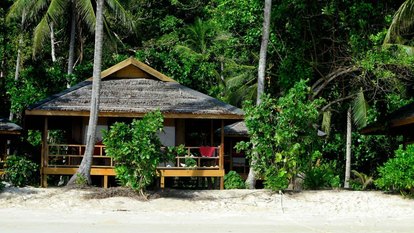 Harmony Bay Resort – front-row Deluxe bungalow with hammock terrace