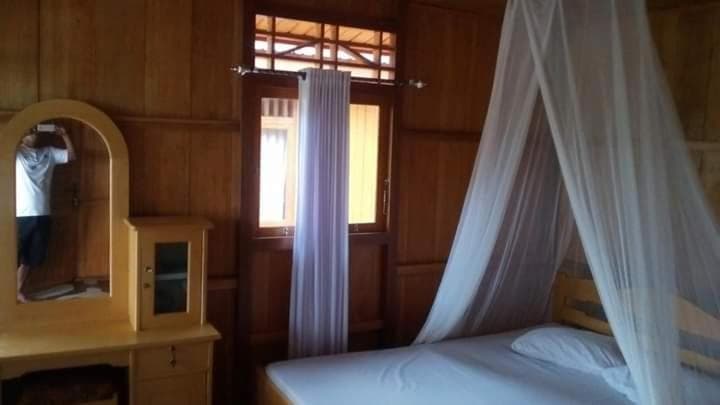 Lestari Cottages – superior bungalow with terrace