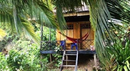 Sunset Beach – bungalow veranda with hammock